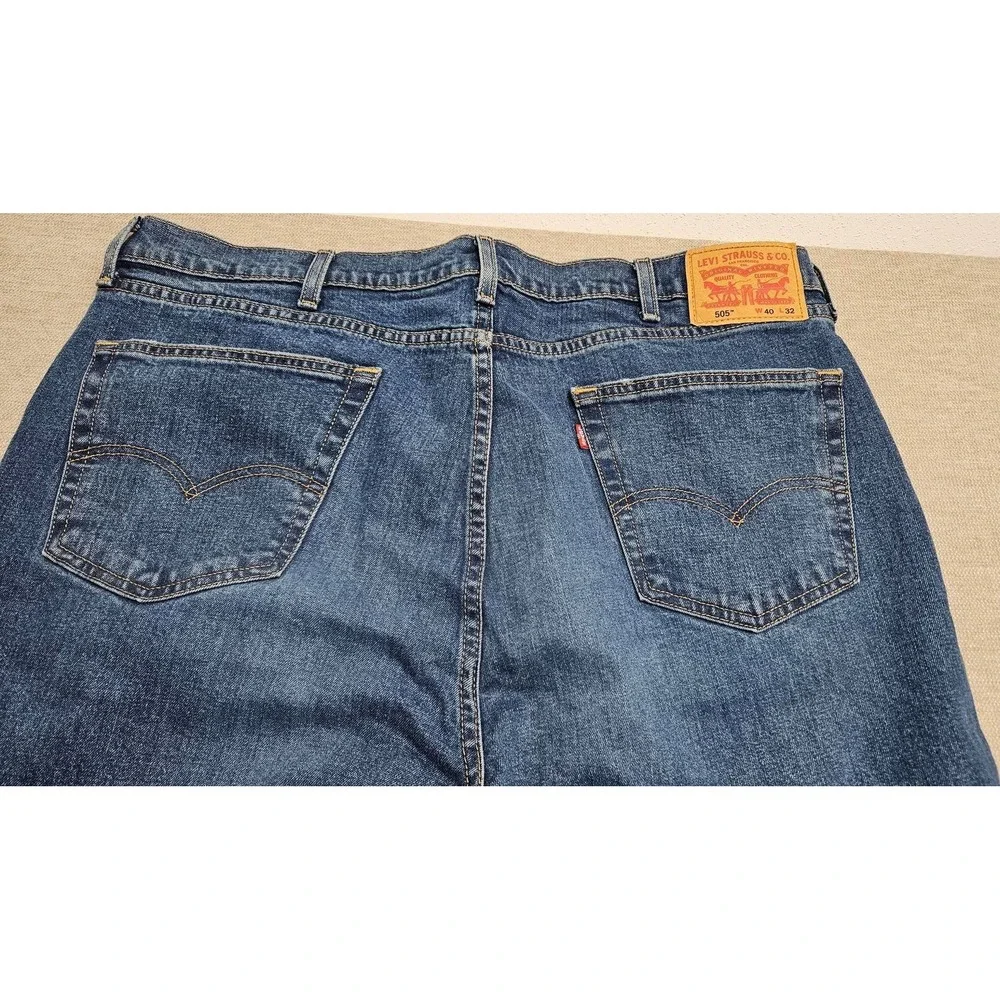 Levis 505 Regular Fit Jeans Mens 40x32‎ Medium Wash Blue Straight Leg Denim